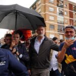 King Felipe and PM Sánchez pelted with mud during visit to Spanish disaster area