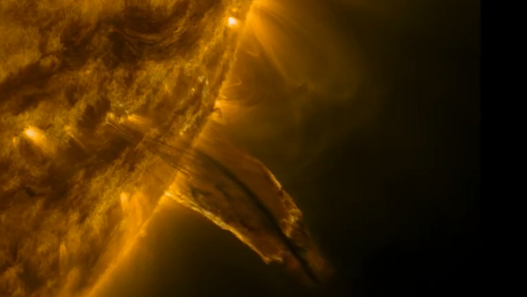 Massive solar plasma ejection captured by the Solar Dynamics Observatory on November 7, 2024